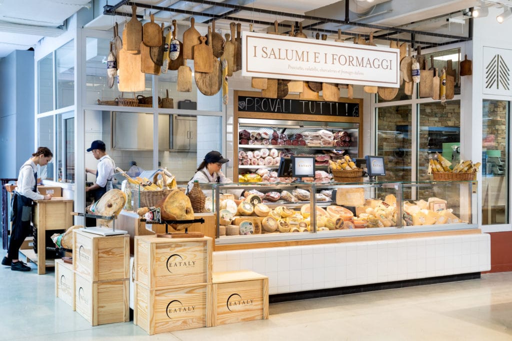 Comptoir et étal du fromager Eataly